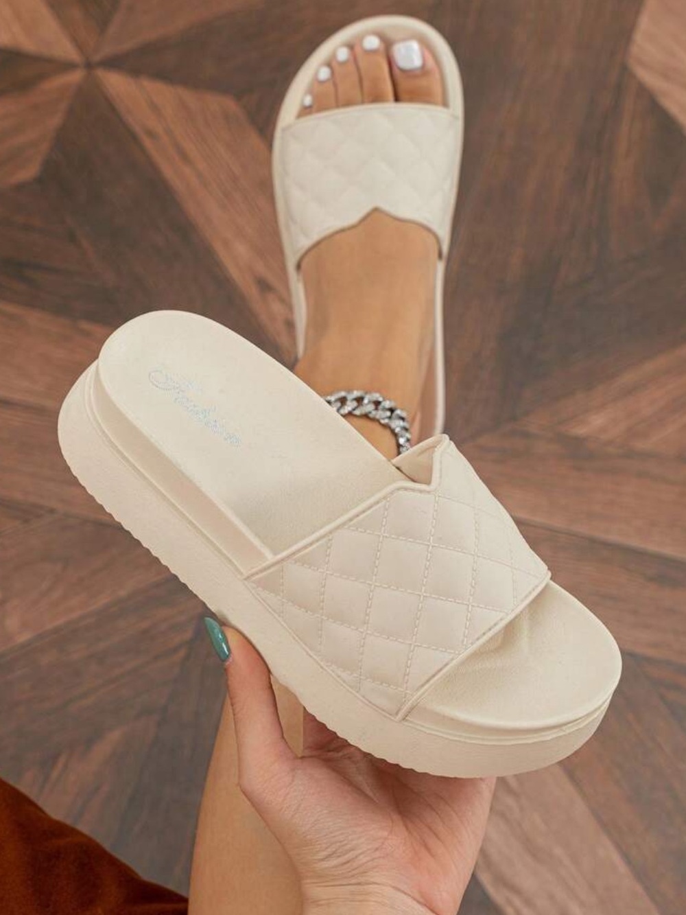 Shein Women Minimalist Quilted Detail Single Band Slides, PVC Fashion Slides